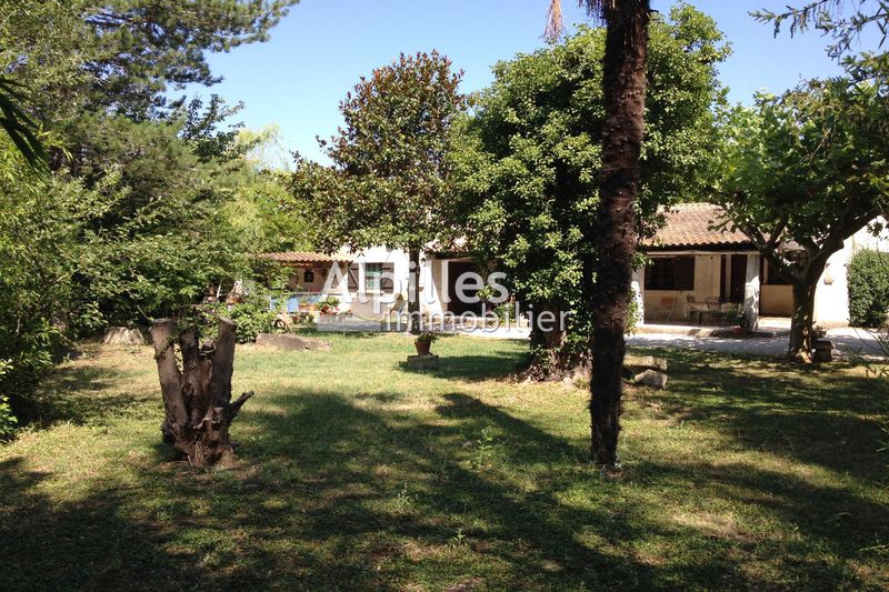Photo Villa Mouriès to buy villa 3 bedroom 120 m²
