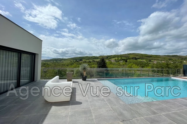 Maison 4 pièces 52 m² · à Ternand · 52 m² · 850 000 €
