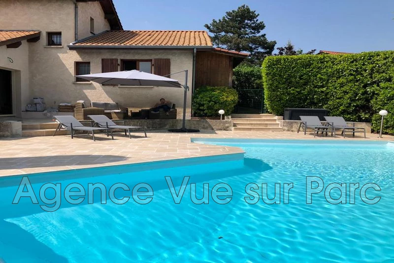 Maison 5 pièces 969 m² · à Ecully · 969 m² · 795 000 €