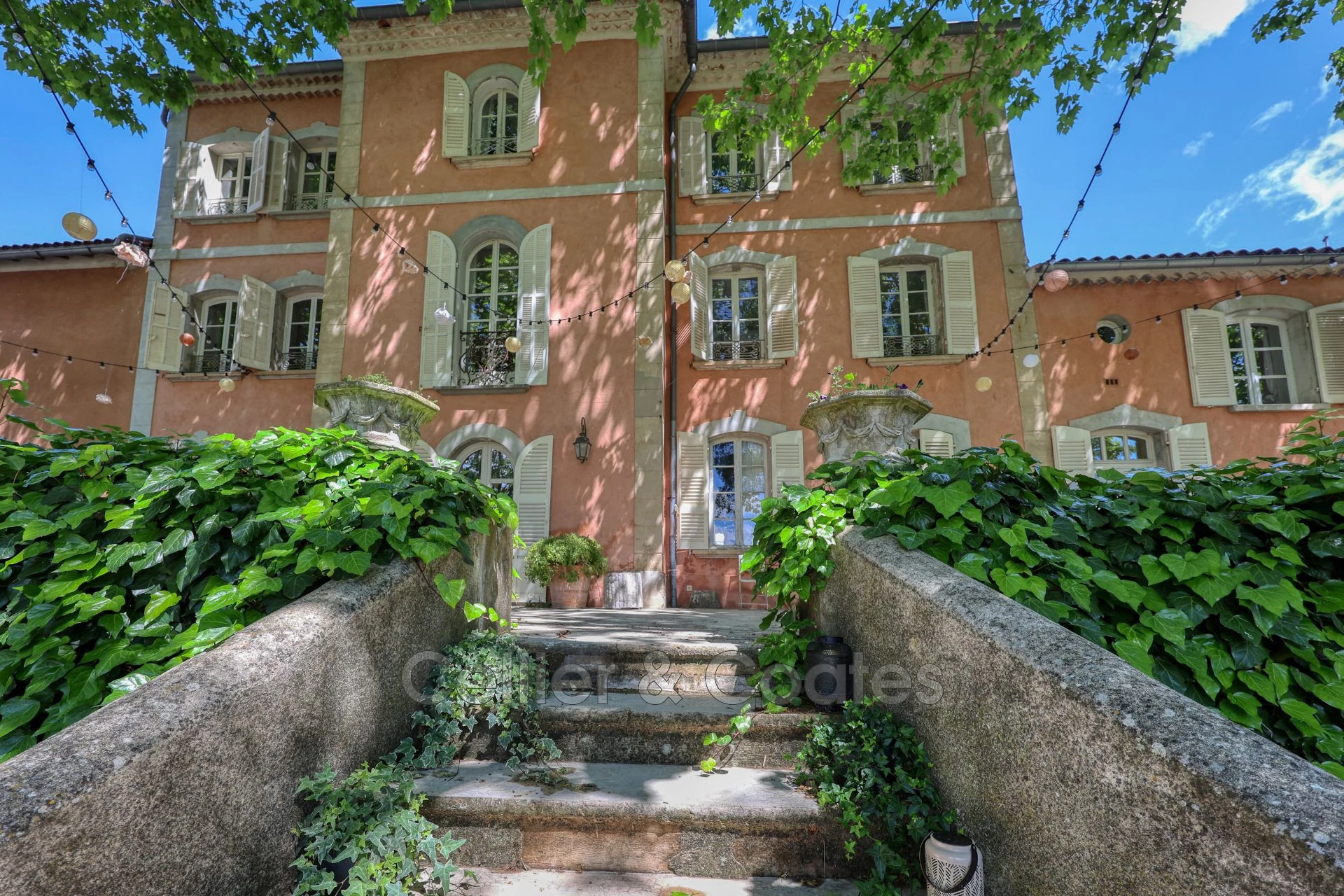 Maison 20 pièces 900 m² · à Campagne · 900 m² · 10 300 000 €