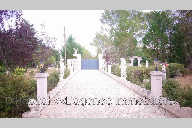 Photo Propriété Rocbaron Le plan,   achat propriété  5 chambres   240&nbsp;m&sup2;