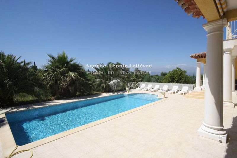 Photo Villa Saint-Aygulf achat villa 4 chambres 180 m²
