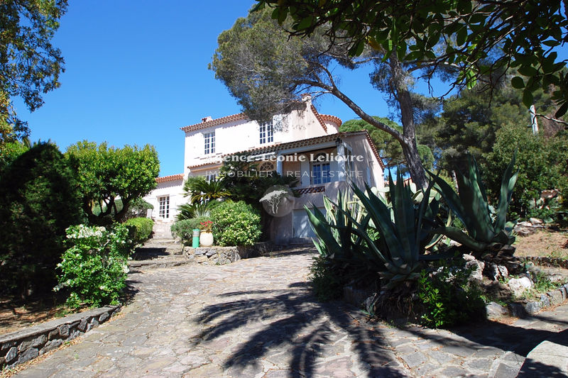 Photo Property Sainte-Maxime to buy property 5 bedrooms 181 m²