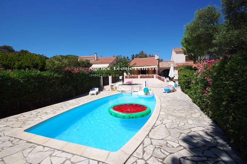 Photo Villa Les Issambres to buy villa 2 bedrooms 55 m²