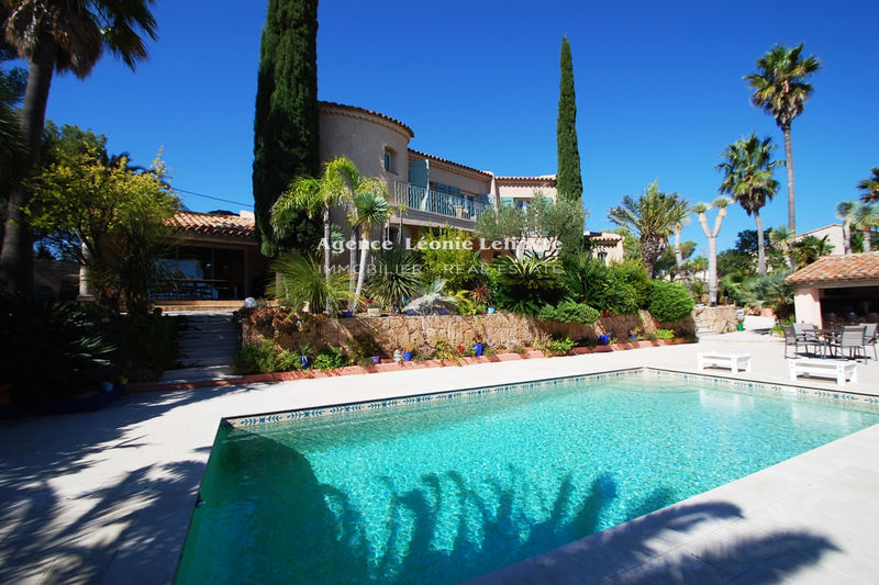 Photo Villa Saint-Aygulf achat villa 5 chambres 255 m²