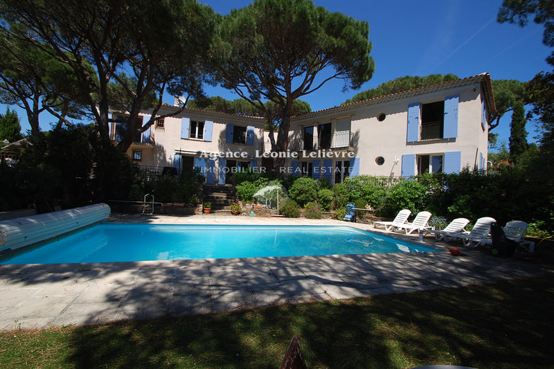 Photo Villa Les Issambres Proche plages, to buy villa 4 bedrooms 280 m²