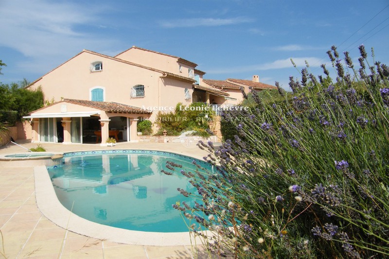 Photo Maison Roquebrune-sur-Argens achat maison 4 chambres 182 m²