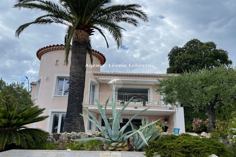 Photo House Les Issambres to buy house 3 bedrooms 145 m²