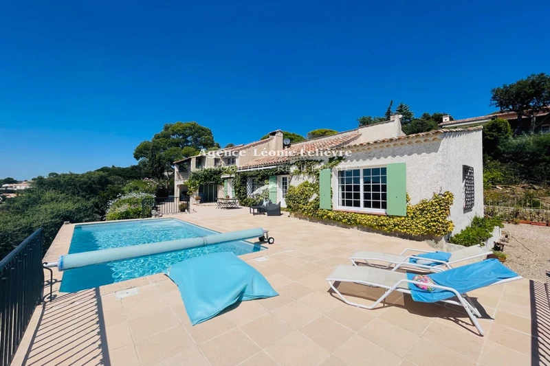 Vente villa provençale Les Issambres  