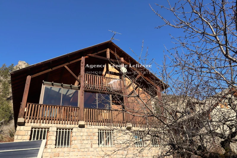 Vente maison Colmars Vente maison Colmars House Colmars to buy house 5 bedroom 228 m²