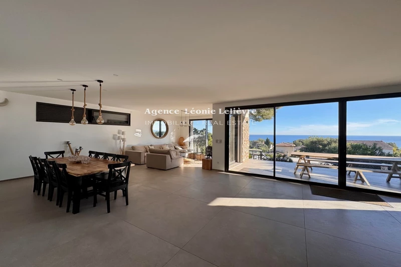 Vente villa contemporaine Les Issambres  