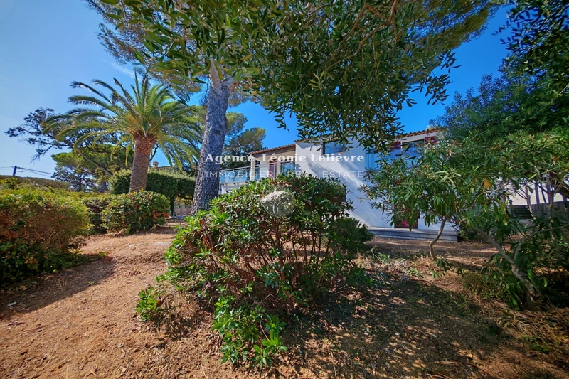 Photo n°1 - Vente maison Les Issambres 83380 - 890 000 €
