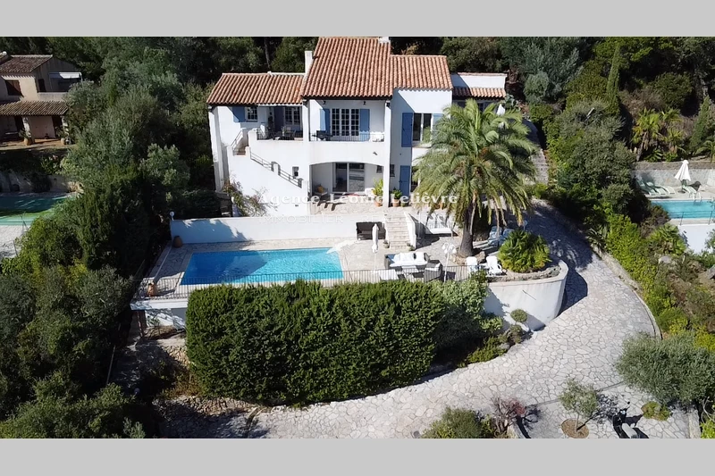 Photo Provençal villa Les Issambres   to buy provençal villa  4 bedroom   145&nbsp;m&sup2;