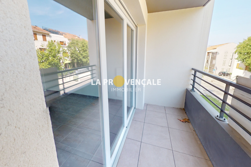 appartement  3 pièces  Gréasque Centre-ville  57 m² -   