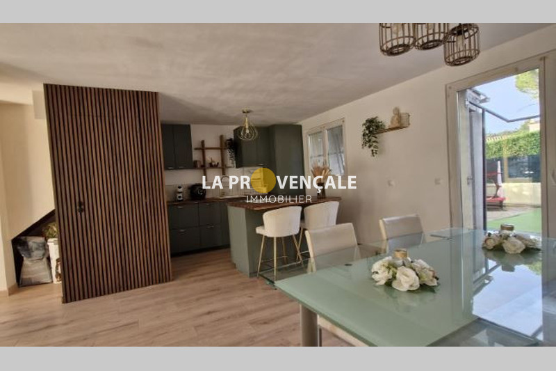 maison  4 pièces  Rousset   80 m² -   