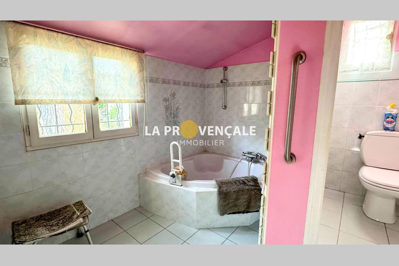 Vente villa Châteauneuf-le-Rouge  