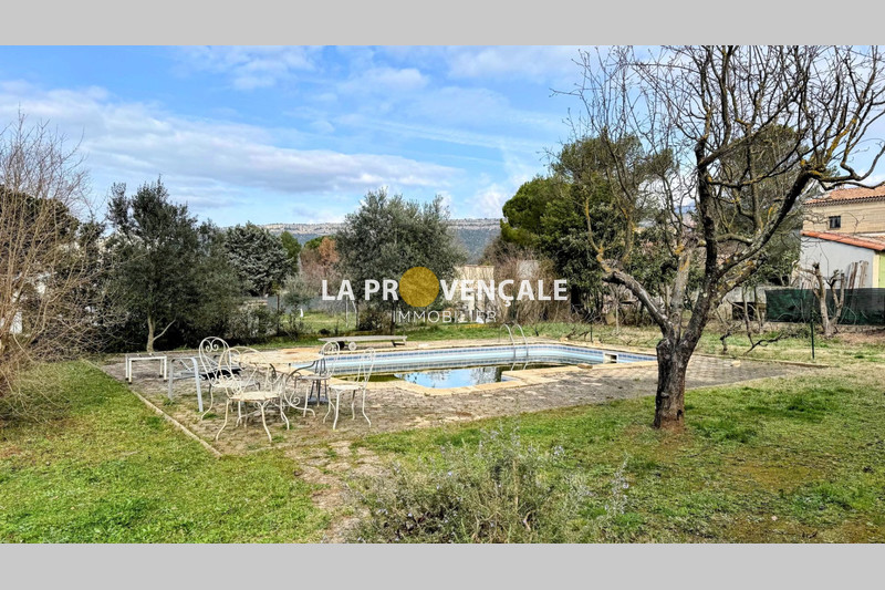 Vente villa Châteauneuf-le-Rouge  