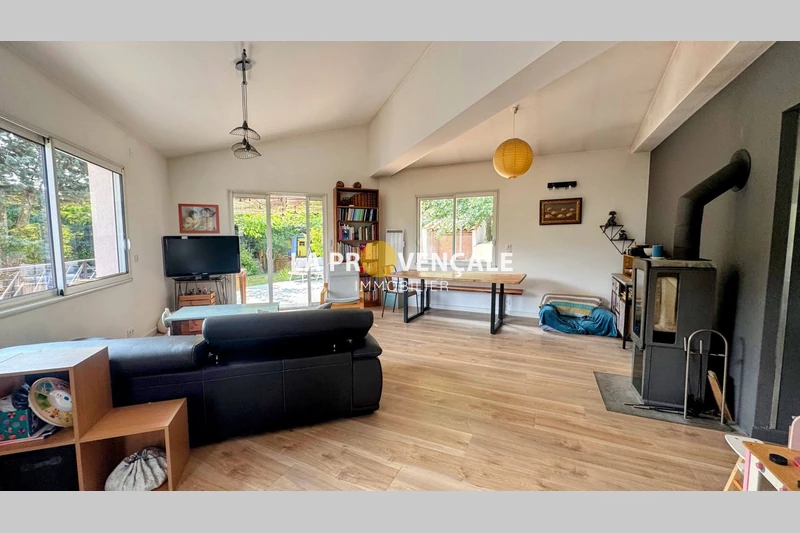 Vente villa Châteauneuf-le-Rouge  