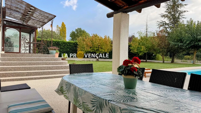 Vente villa Châteauneuf-le-Rouge  