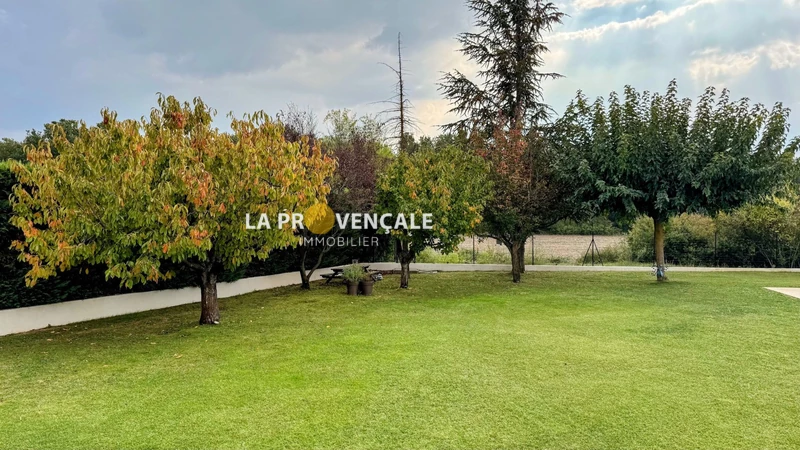 Vente villa Châteauneuf-le-Rouge  