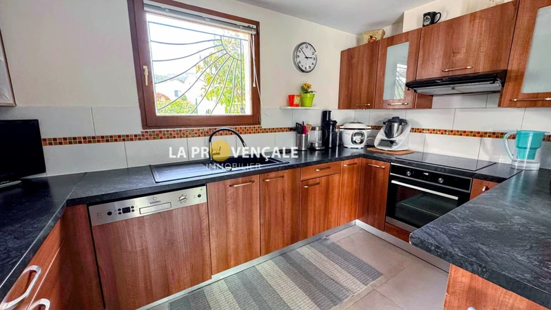 Vente villa Châteauneuf-le-Rouge  