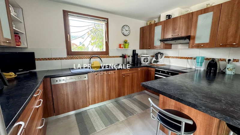 Vente villa Châteauneuf-le-Rouge  