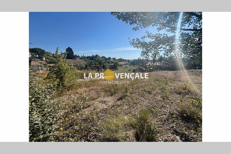 terrain  Gréasque   1122 m² -   