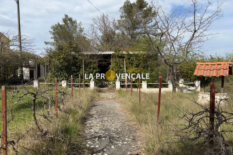 terrain  Gréasque   1080 m² -   