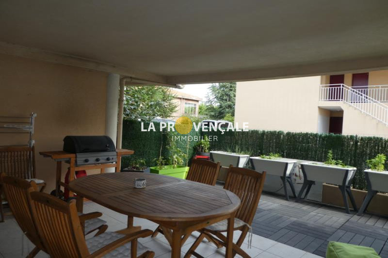 Photo Appartement Saint-Savournin Centre-ville, achat appartement 2 pièces 40 m²