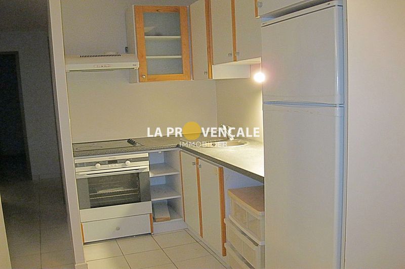 Photo Appartement Fuveau Location appartement 3 pièces 60 m²