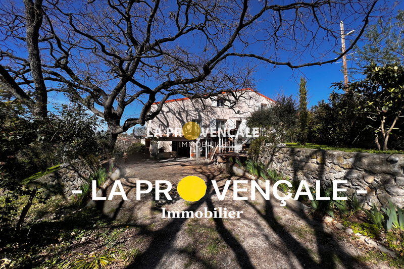maison  5 pièces  Mimet   127 m² -   