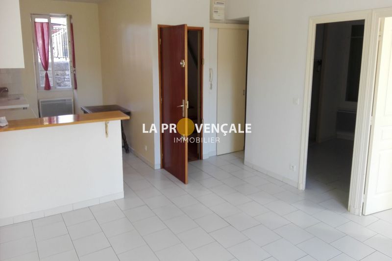 Photo Appartement Fuveau Location appartement 3 pièces 52 m²
