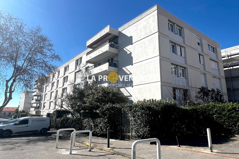 appartement  3 pièces  Marseille   74 m² -   