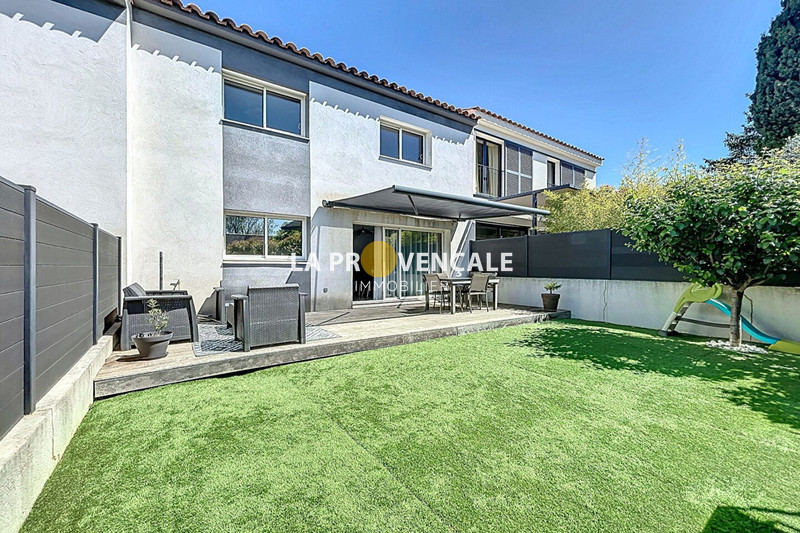 maison  4 pièces  Meyreuil   88 m² -   