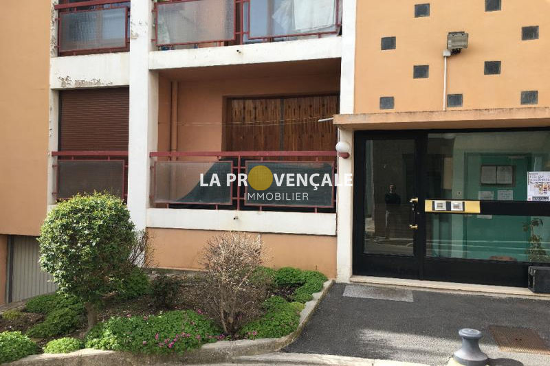 Photo Appartement Gardanne achat appartement 4 pièces 66 m²