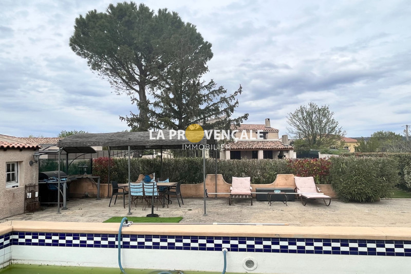 maison  Pourrières   138 m² -   