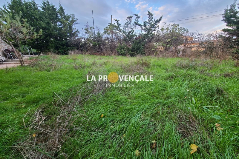 Vente terrain Pourrières  