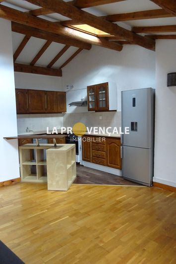 Photo Appartement Seillons-Source-d'Argens Centre-ville, achat appartement 4 pièces 64 m²
