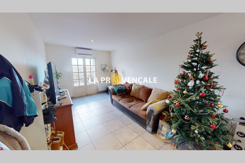 appartement  3 pièces  Trets Centre-ville  60 m² -   