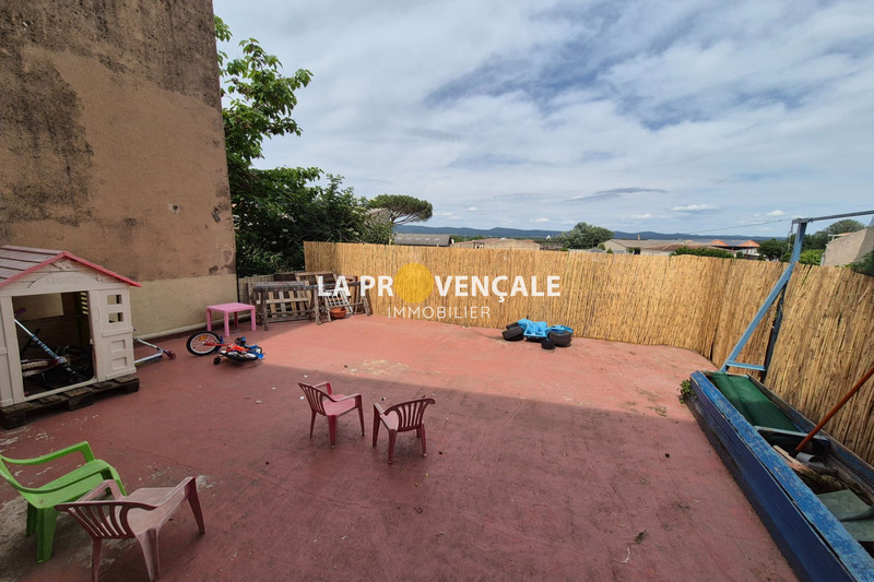 appartement  Trets Centre-ville  56 m² -   
