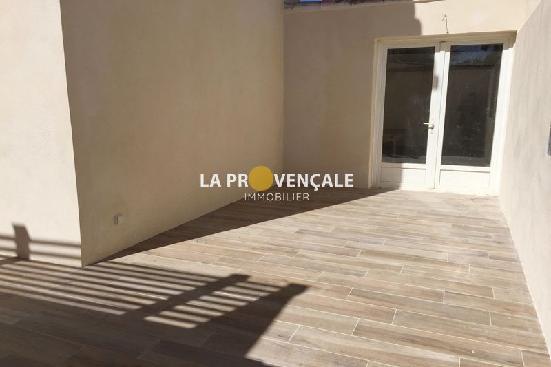 Photo Appartement Les Pennes-Mirabeau Location appartement 2 pièces 42 m²