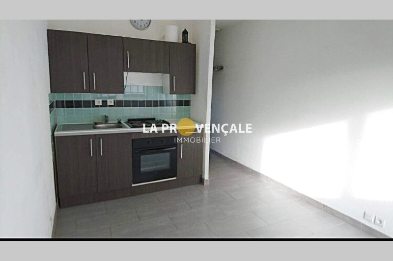 Photo Appartement Aix-en-Provence Location appartement 2 pièces 28 m²