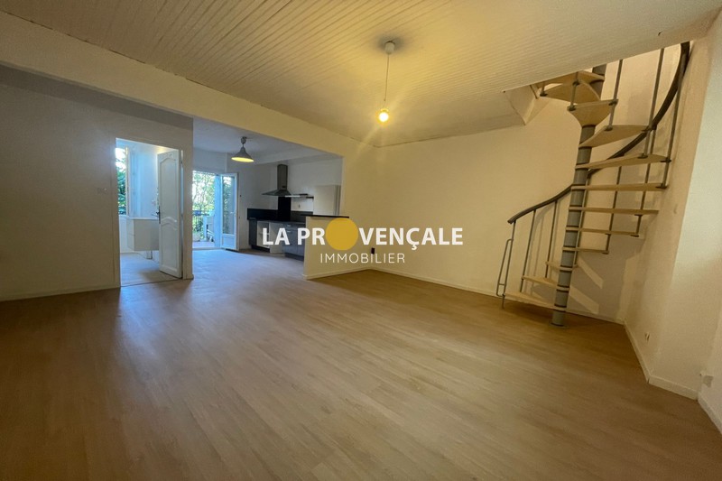 appartement  3 rooms  Peynier   75 m² -   