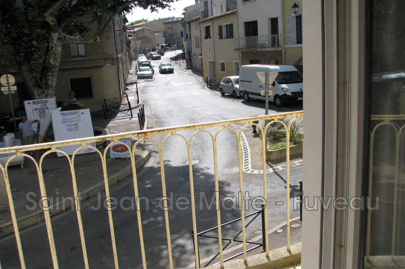Location appartement Fuveau  
