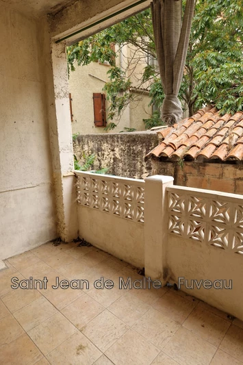Location appartement Fuveau  