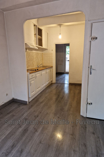 Location appartement Fuveau  