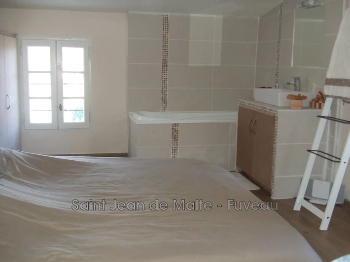 Location maison de village Fuveau  