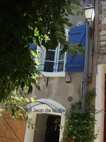 Location maison de village Fuveau  