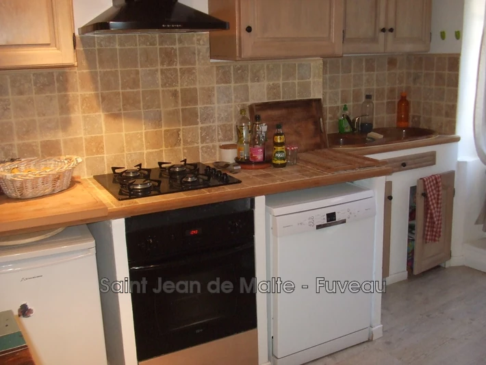 Location maison de village Fuveau  