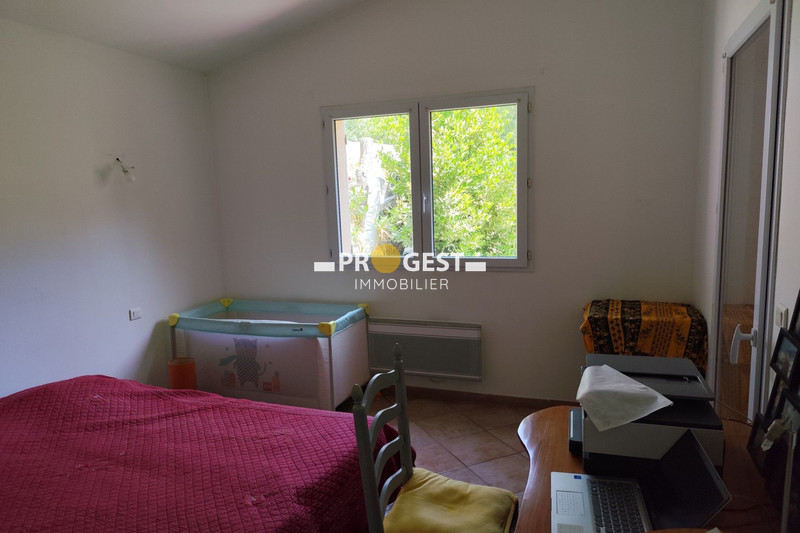 Location appartement Mimet  